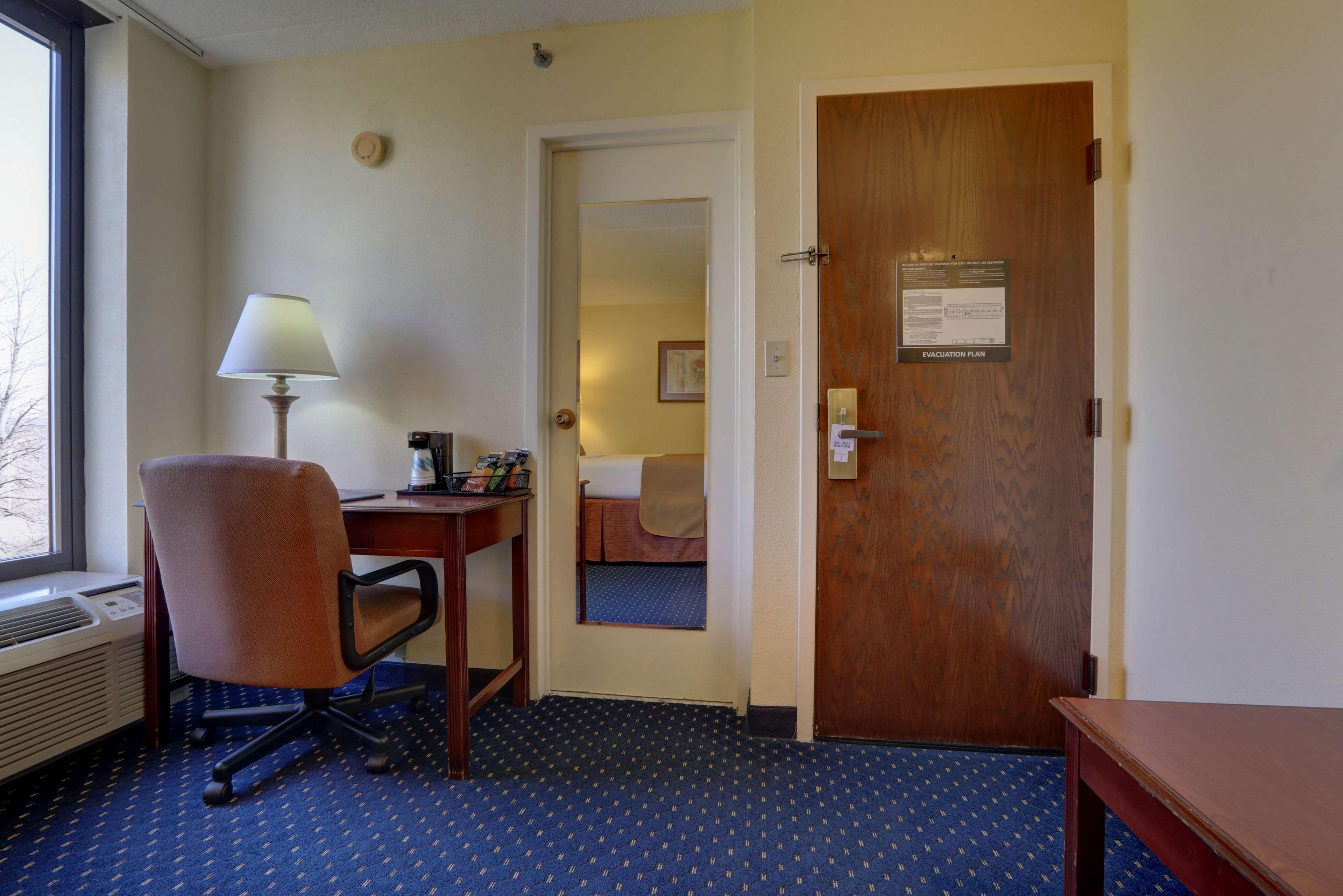 Surestay Plus Hotel By Best Western Chicago Lombard Quarto foto